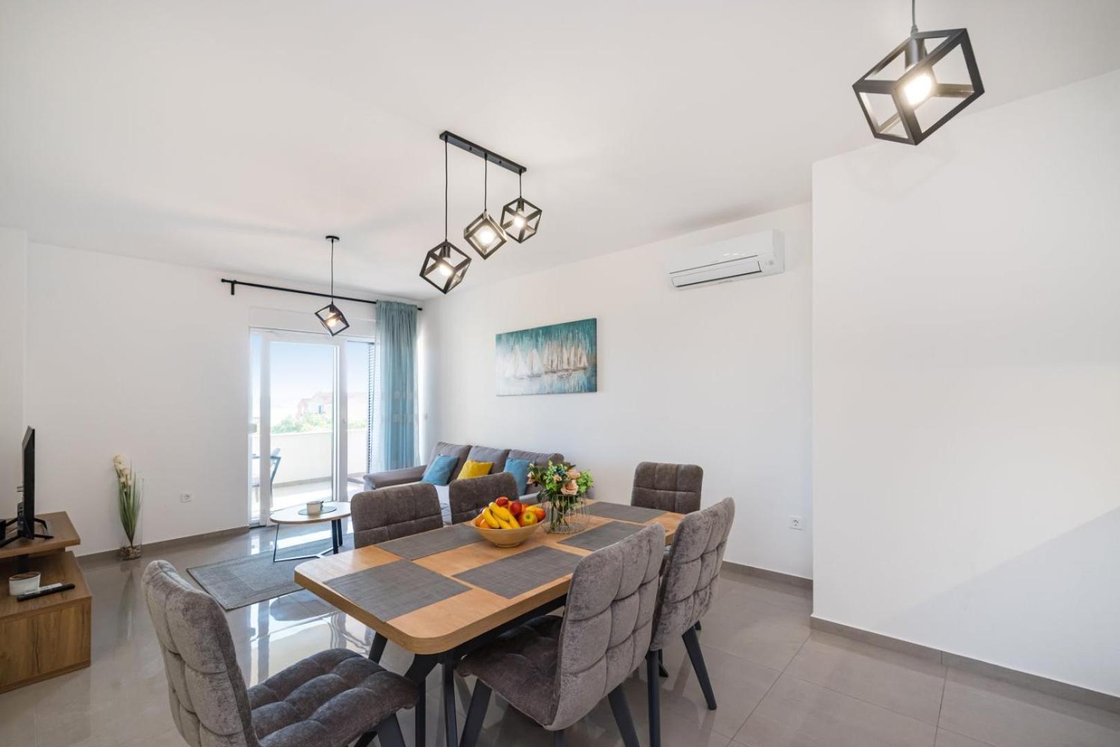 Crowonder Sun Dance Apartments With Heated Swimming Pool Seaview And Garden Sveti Filip i Jakov Bagian luar foto