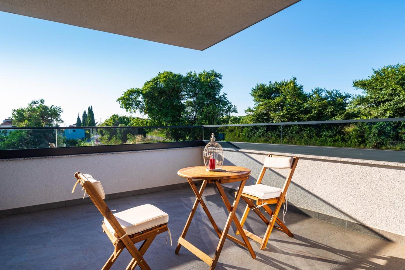 Crowonder Sun Dance Apartments With Heated Swimming Pool Seaview And Garden Sveti Filip i Jakov Bagian luar foto